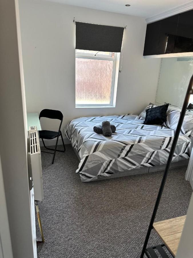 Tiye Estates Short Stay Stoke-on-Trent Exterior foto