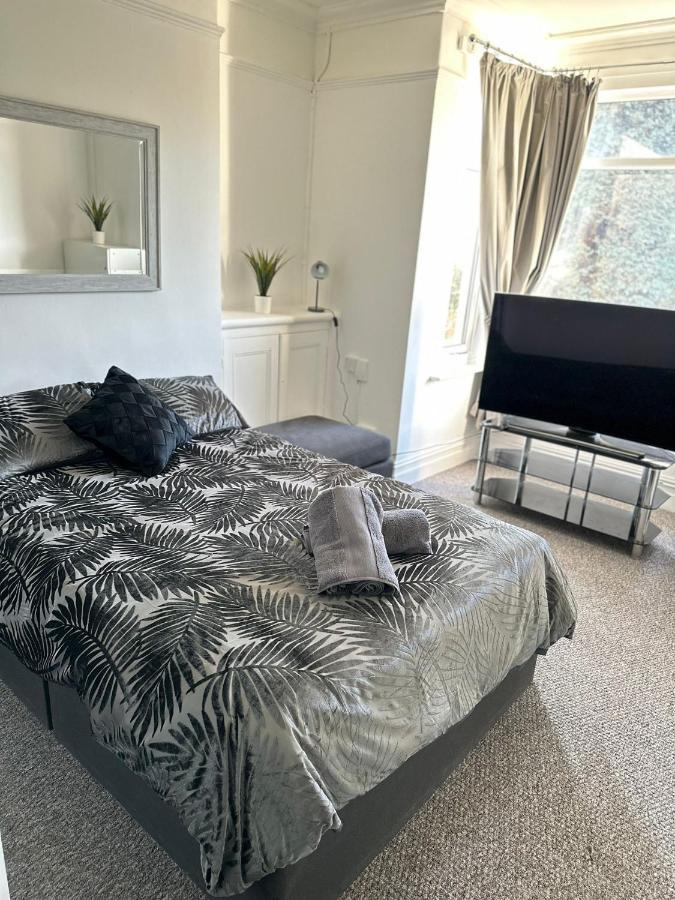 Tiye Estates Short Stay Stoke-on-Trent Exterior foto